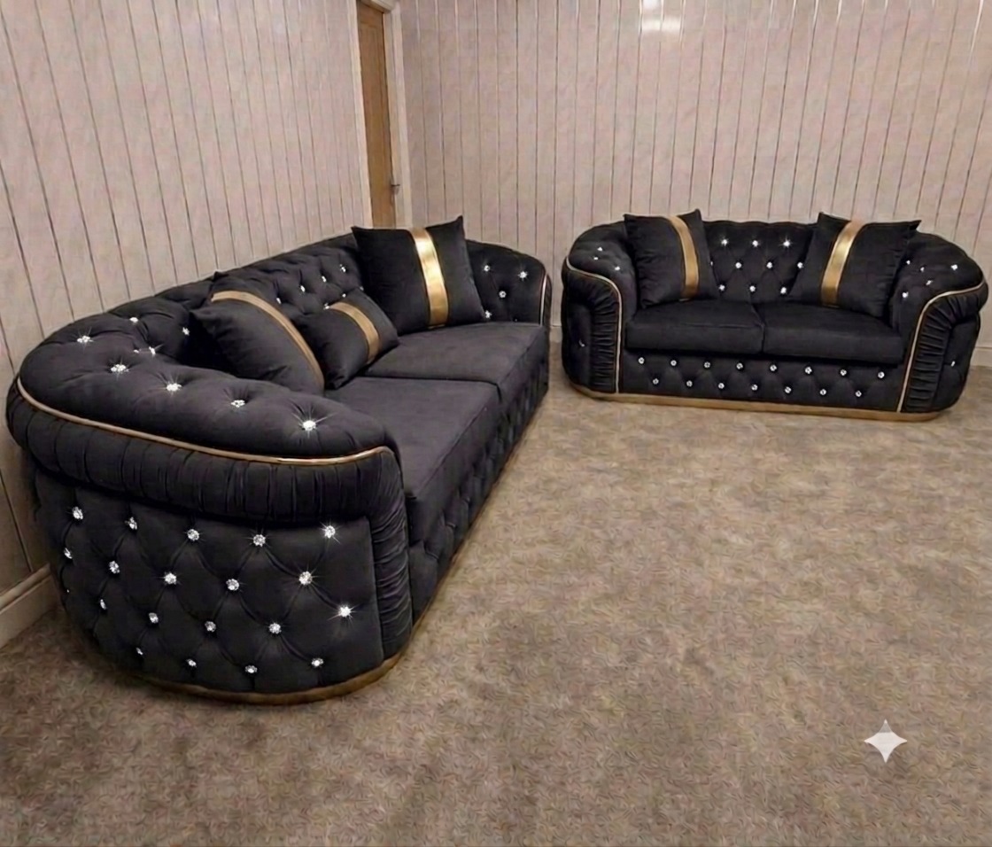 Khalifa Royale Chesterfield Sofa – Black with Gold Trim & Diamond Button Detailing
